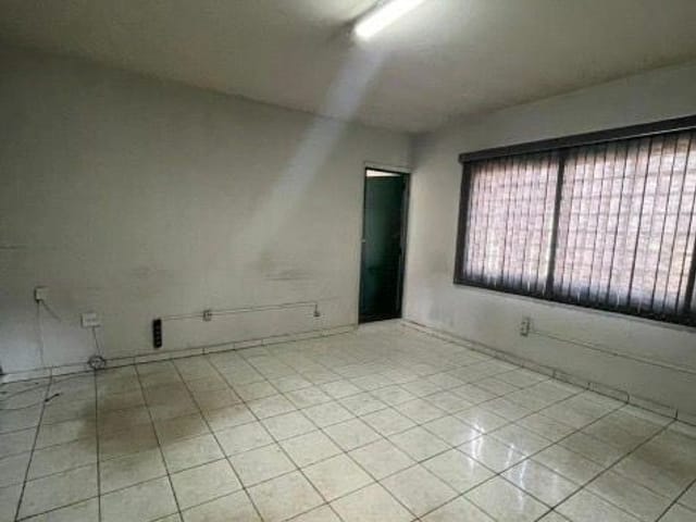 Galpão / Barracão para alugar, no bairro Centro em Cambé