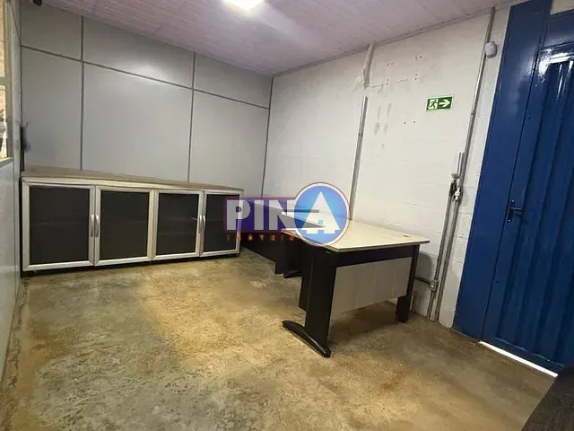 Galpão / Barracão para alugar, no bairro Vila Santa em Aparecida de Goiânia