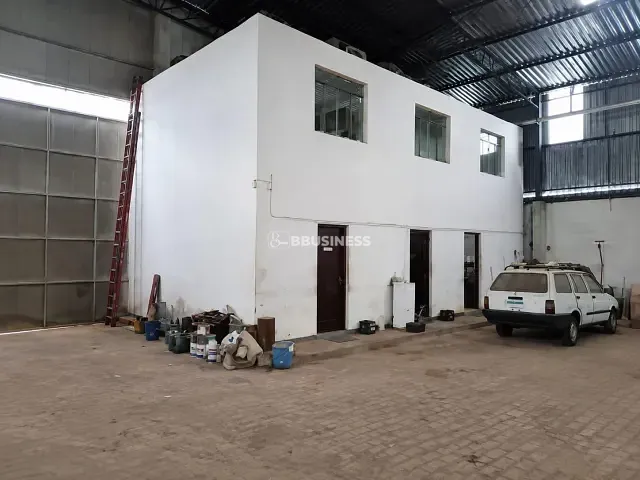 Galpão / Barracão à venda, no bairro Vila Endres em Guarulhos