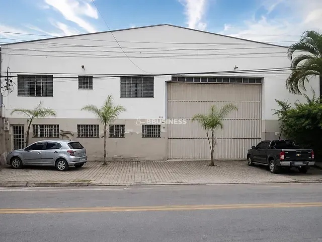 Galpão / Barracão à venda, no bairro Vila Endres em Guarulhos