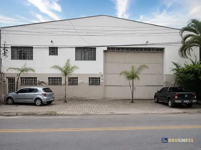 Galpão / Barracão à venda, no bairro Vila Endres em Guarulhos