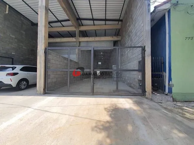 Galpão / Barracão com 300m², para alugar, no bairro Barcelona em São Caetano do Sul