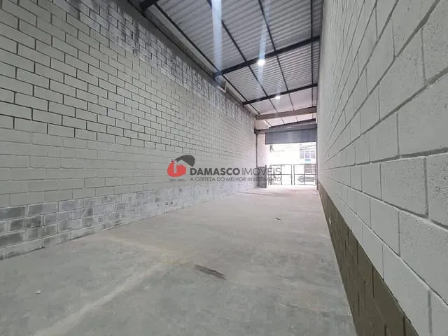 Galpão / Barracão com 300m², para alugar, no bairro Barcelona em São Caetano do Sul