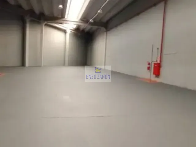 Galpão / Barracão com 660m², para alugar, no bairro Ferrazópolis em São Bernardo do Campo