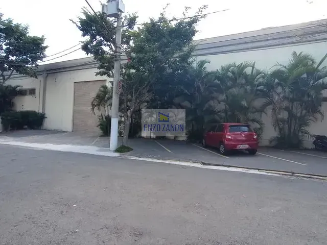 Galpão / Barracão com 660m², para alugar, no bairro Ferrazópolis em São Bernardo do Campo