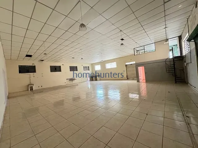 Galpão / Barracão com 500m², à venda ou para alugar, no bairro Vila Marieta em Campinas