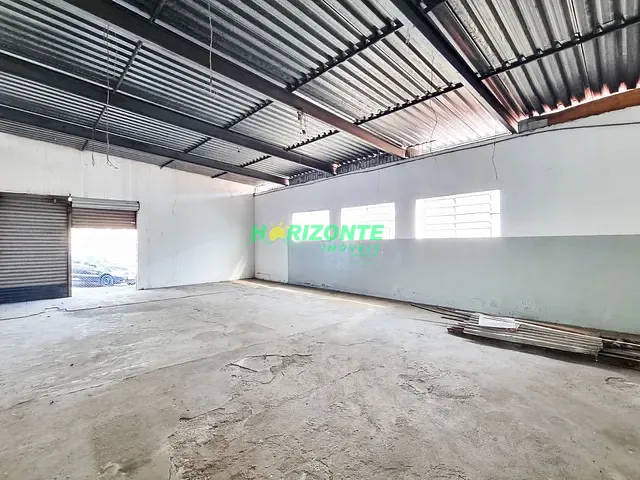 Galpão / Barracão com 250m², à venda ou para alugar, no bairro Jardim Paulista em São José dos Campos