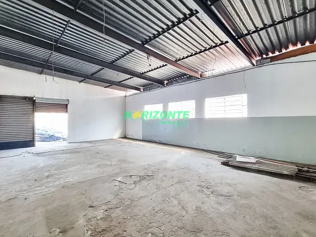 Galpão / Barracão com 250m², à venda ou para alugar, no bairro Jardim Paulista em São José dos Campos