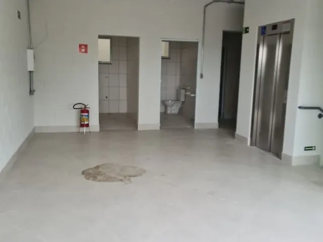 Galpão / Barracão com 800m², à venda, no bairro Chácara do Solar I (Fazendinha) em Santana de Parnaíba