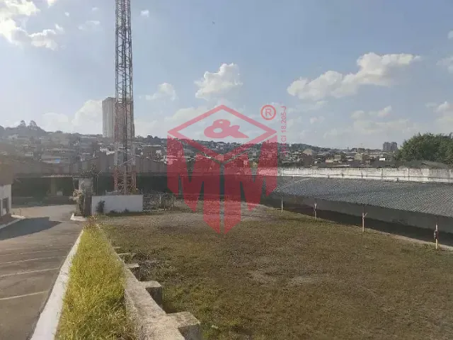 Galpão / Barracão à venda, no bairro Jardim Ana Maria em Santo André