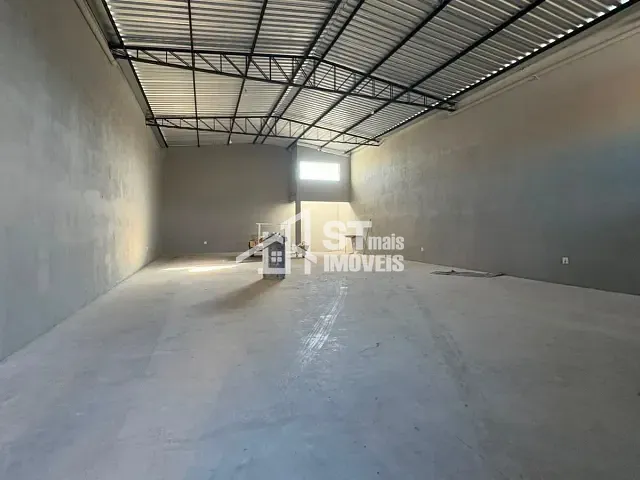 Galpão / Barracão com 250m², para alugar, no bairro Jardim Portal do Sol em Andradas