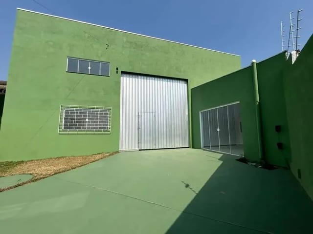 Galpão/Barracão para locação, Mezanino, 2 banheiros, 2 vagas rotativas, Contorno.