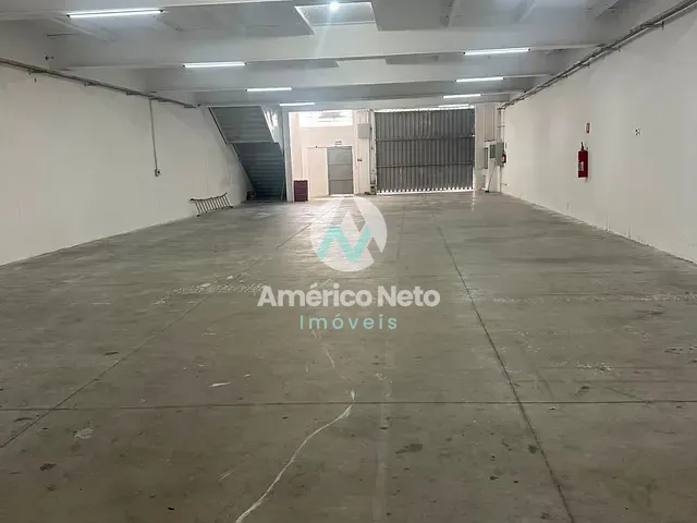 Galpão / Barracão para alugar, no bairro Santo Antônio em São Caetano do Sul