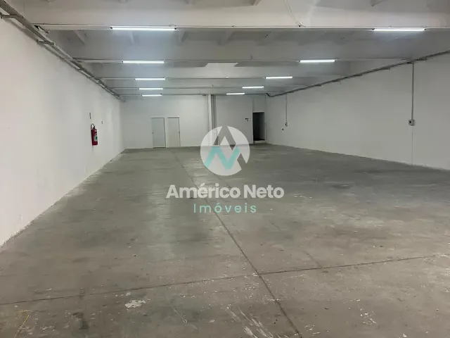 Galpão / Barracão para alugar, no bairro Santo Antônio em São Caetano do Sul