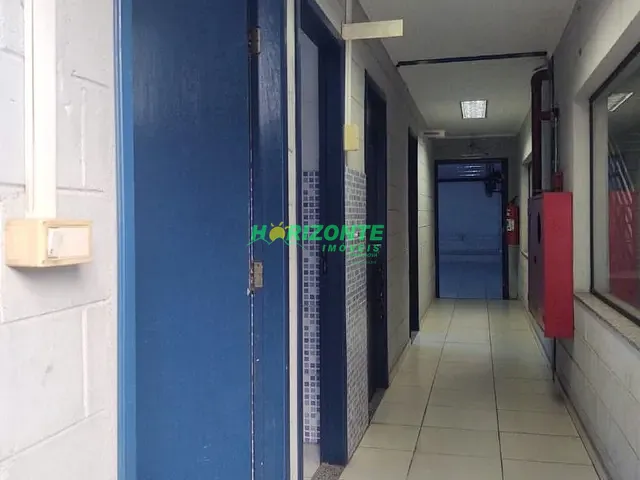 Galpão / Barracão com 1480m², para alugar, no bairro Chácaras Reunidas em São José dos Campos