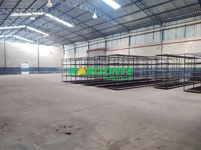 Galpão / Barracão com 1480m², para alugar, no bairro Chácaras Reunidas em São José dos Campos