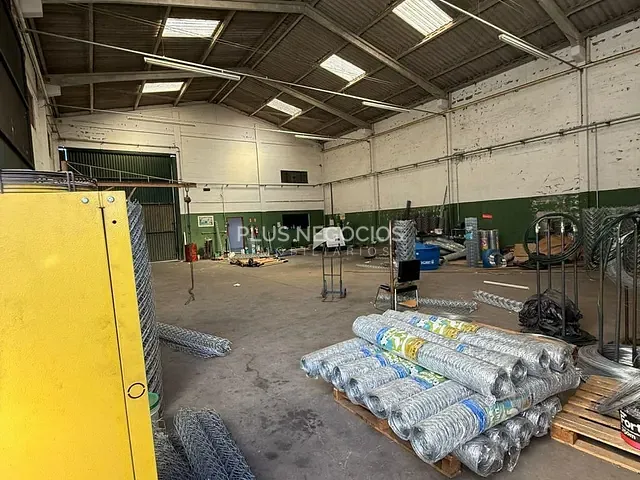 Galpão / Barracão com 1000m², para alugar, no bairro Éden em Sorocaba