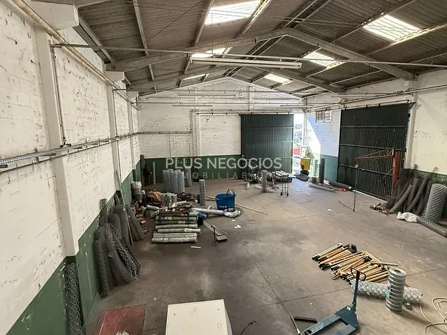 Galpão / Barracão com 1000m², para alugar, no bairro Éden em Sorocaba