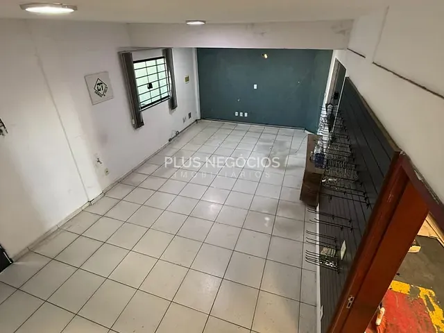 Galpão / Barracão com 1000m², para alugar, no bairro Éden em Sorocaba