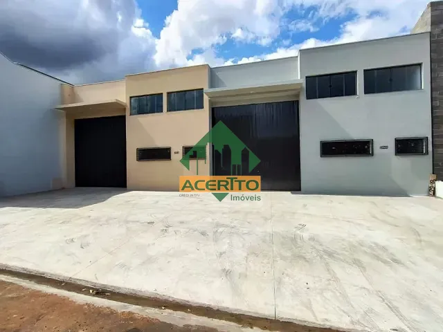 Galpão / Barracão com 250m², para alugar, no bairro Vila Nova em Araçatuba