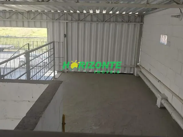 Galpão / Barracão com 300m², à venda, no bairro Vila Menino Jesus em Caçapava