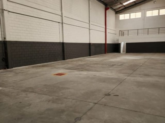Foto do Galpão / Barracão - Galpão para alugar, 750 m² por R$ 19.270,00/mês - Eldorado - São José dos Campos/SP | INDEPENDENCE NEGOCIOS IMOBILIARIOS LTDA