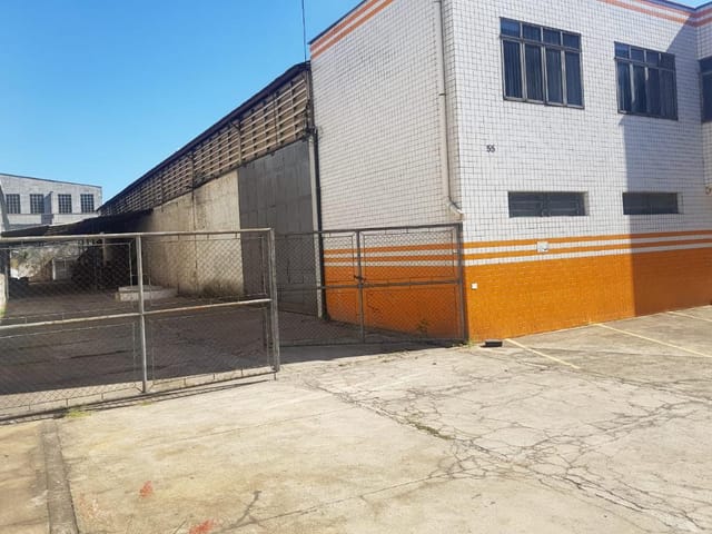 Galpão / Barracão com 1750m², para alugar, no bairro Empresarial Mirante de Cajamar (Polvilho) em Cajamar