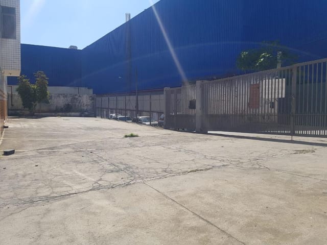 Galpão / Barracão com 1750m², para alugar, no bairro Empresarial Mirante de Cajamar (Polvilho) em Cajamar