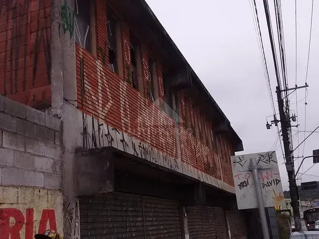 Galpão / Barracão com 1547m², à venda, no bairro Jardim Itapeva em Mauá
