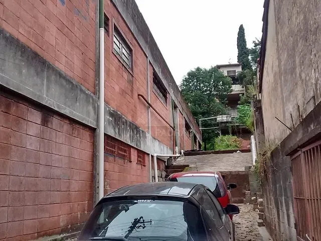 Galpão / Barracão com 1547m², à venda, no bairro Jardim Itapeva em Mauá
