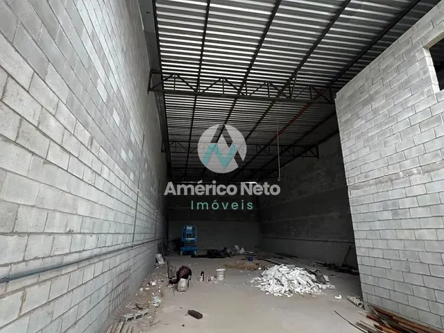 Galpão / Barracão com 340m², para alugar, no bairro Vila Alpina em São Paulo