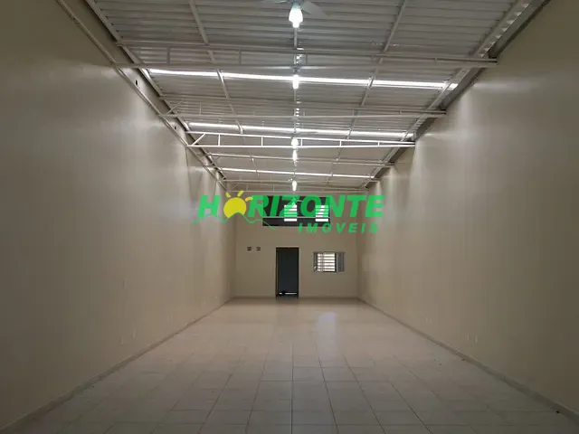 Galpão / Barracão com 200m², à venda ou para alugar, no bairro Jardim São Judas Tadeu em São José dos Campos