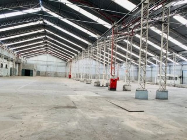 Galpão / Barracão com 22000m², à venda ou para alugar, no bairro Jardim Itaquiti em Barueri