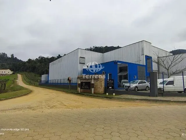 Galpão / Barracão com 1400m², para alugar, no bairro São Pedro Novo em Rodeio