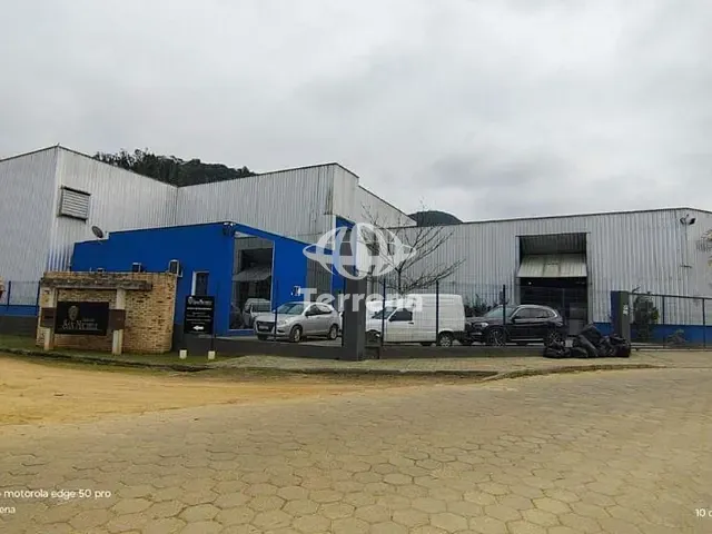 Galpão / Barracão com 1400m², para alugar, no bairro São Pedro Novo em Rodeio