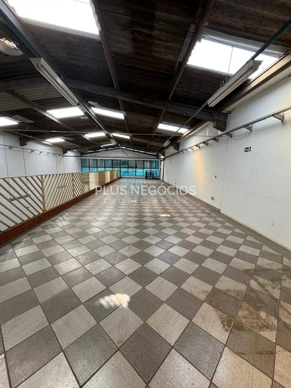 Depósito-Galpão, 750 m² - Foto 33