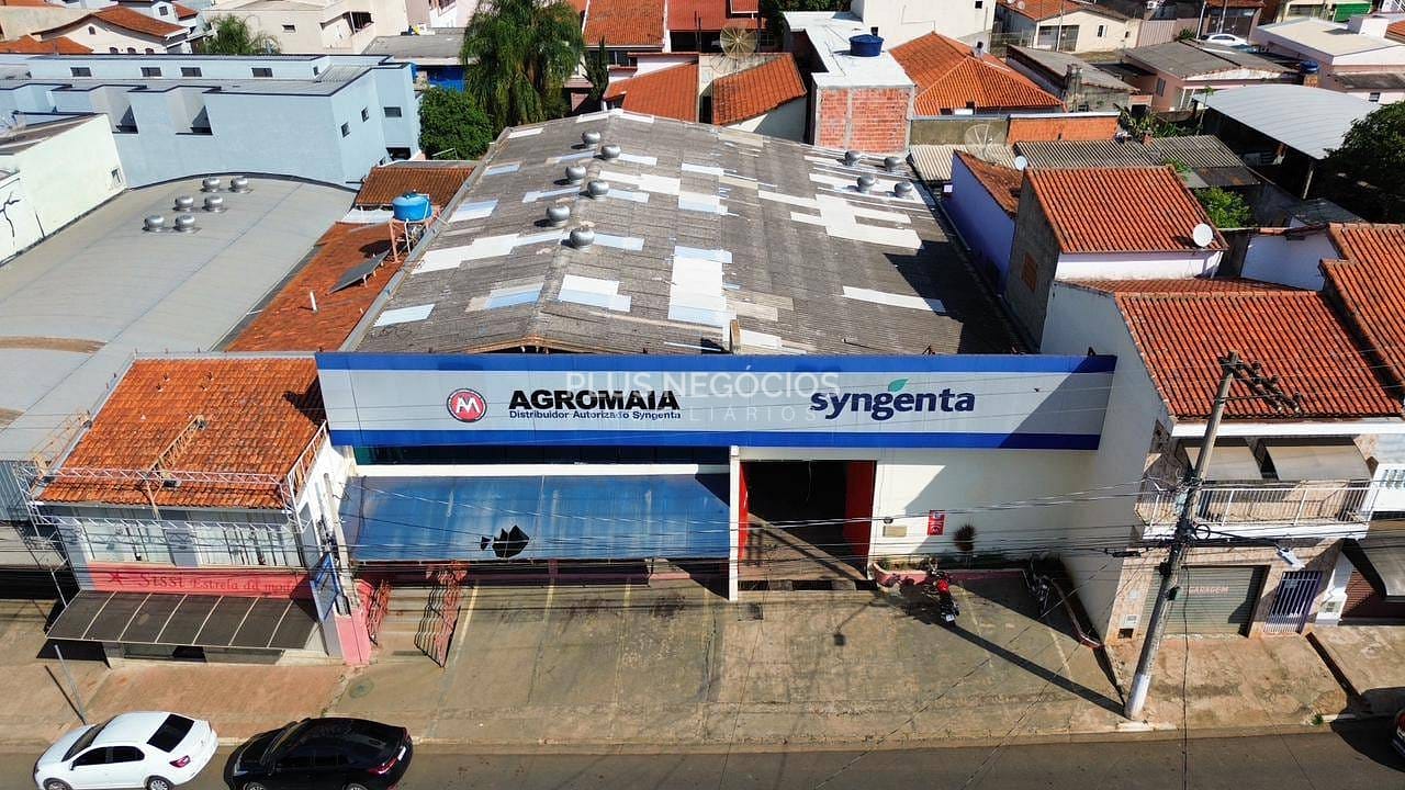 Depósito-Galpão, 750 m² - Foto 1