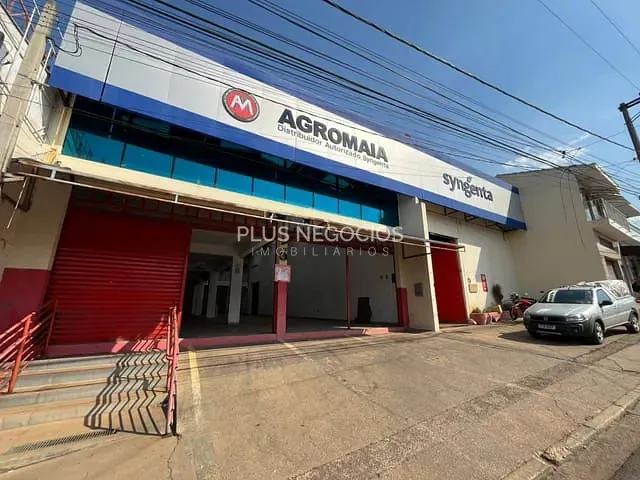 Galpão / Barracão com 750m², para alugar, no bairro Centro em Capela do Alto