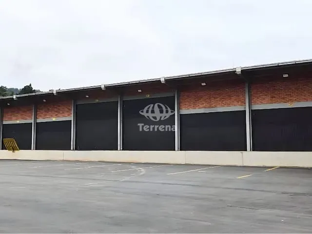Galpão / Barracão com 2600m², para alugar, no bairro Passo Manso em Blumenau