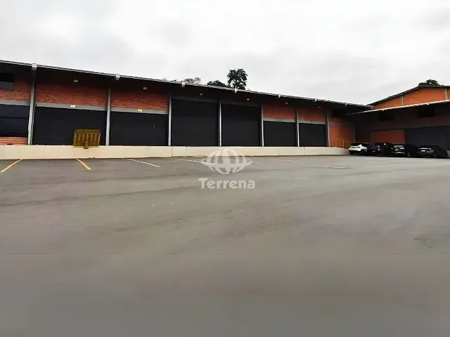 Galpão / Barracão com 2600m², para alugar, no bairro Passo Manso em Blumenau