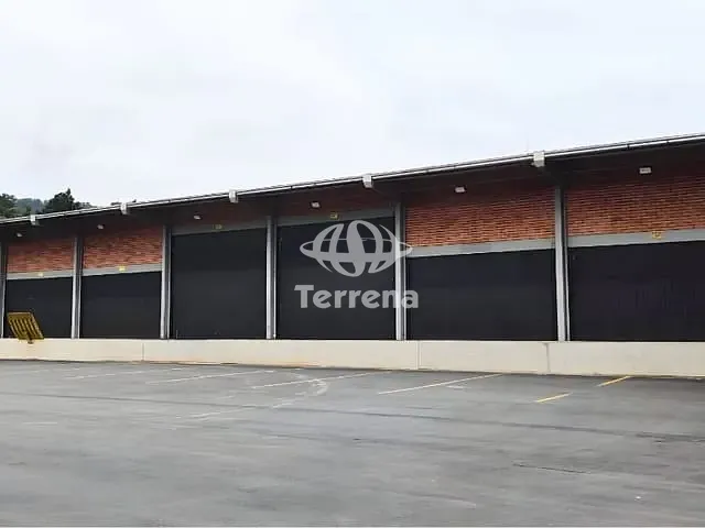 Galpão / Barracão com 2600m², para alugar, no bairro Passo Manso em Blumenau