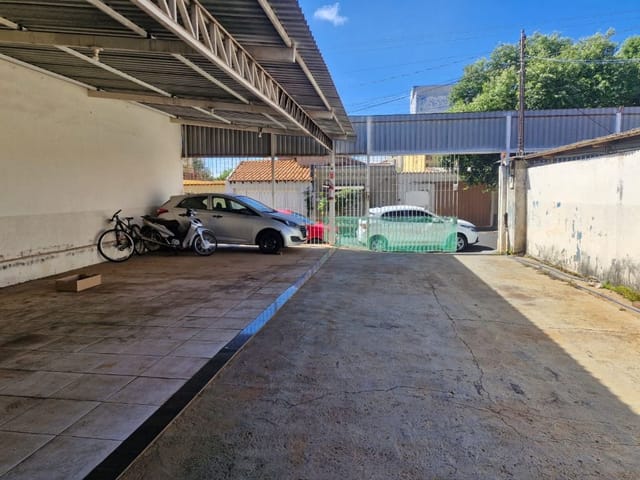 Foto do Galpão / Barracão - Galpão / Barracão para Locação 20 Vagas, 270.48M², Vila Nossa Senhora Aparecida, Uberaba - MG | ZUCATO IMOBILIARIA LTDA