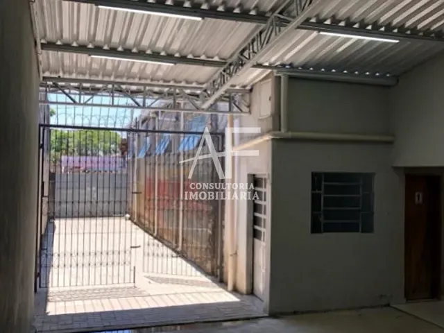 Galpão / Barracão com 320m², para alugar, no bairro Parque São Luís em Taubaté