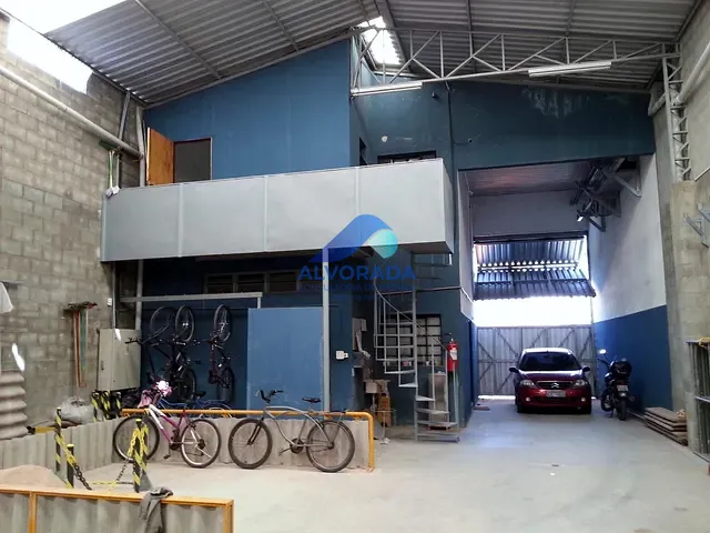 Galpão / Barracão com 500m², à venda, no bairro Chácaras Reunidas em São José dos Campos