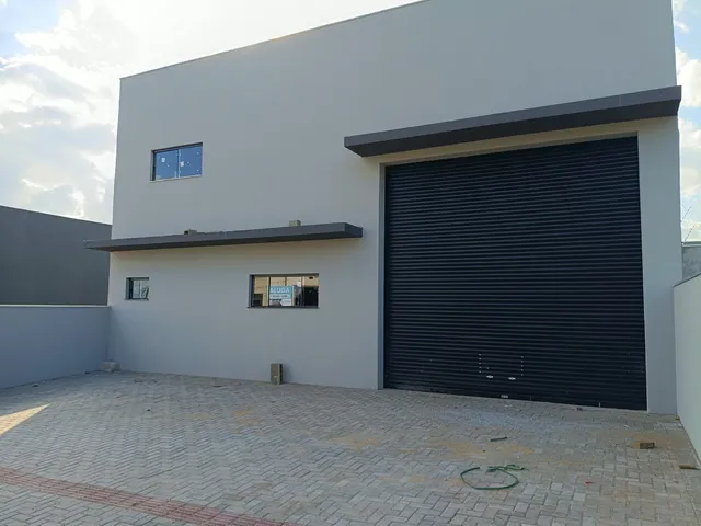 Galpão / Barracão com 300m², para alugar, no bairro Jardim do Café em Cambé