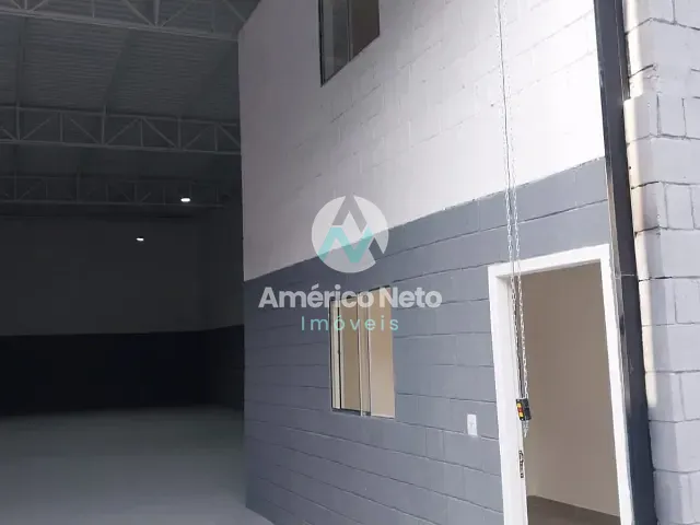 Galpão / Barracão com 340m², para alugar, no bairro Vila Alpina em São Paulo