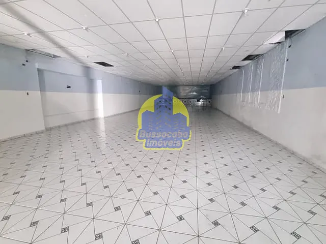 Galpão / Barracão com 400m², para alugar, no bairro km 18 em Osasco