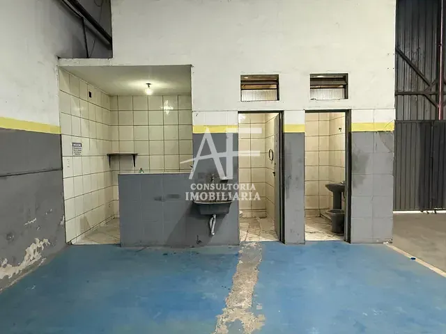Galpão / Barracão para alugar, no bairro Vila Bela em Guaratinguetá