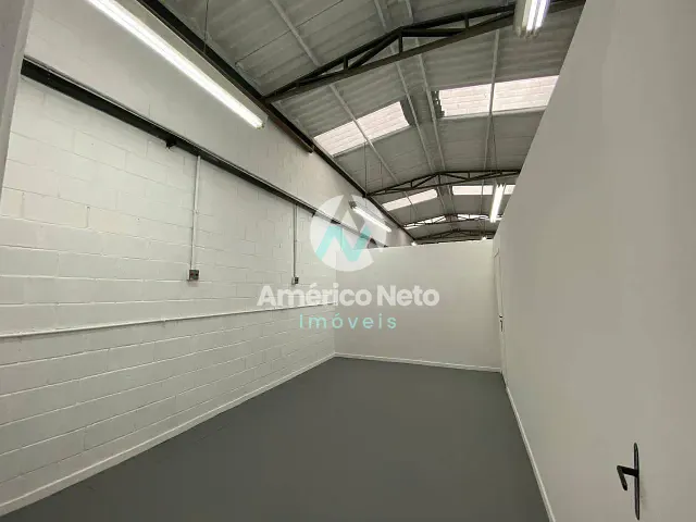 Galpão / Barracão com 287m², à venda ou para alugar, no bairro Cerâmica em São Caetano do Sul