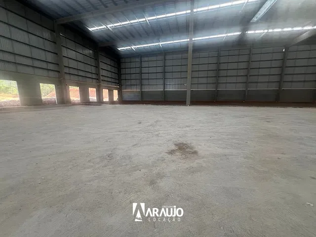 Galpão / Barracão com 6750m², para alugar, no bairro Canhanduba em Itajaí